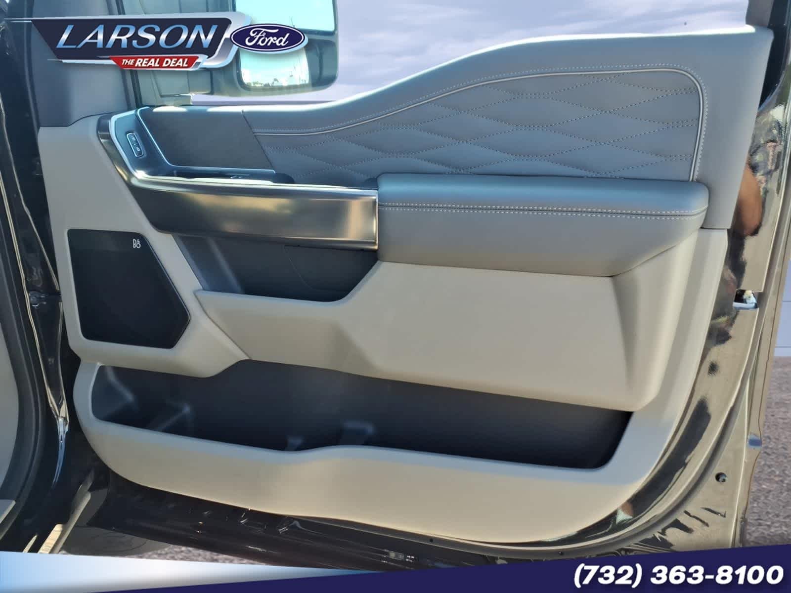 2026 Ford Super Duty F-350 DRW Pickup Platinum
