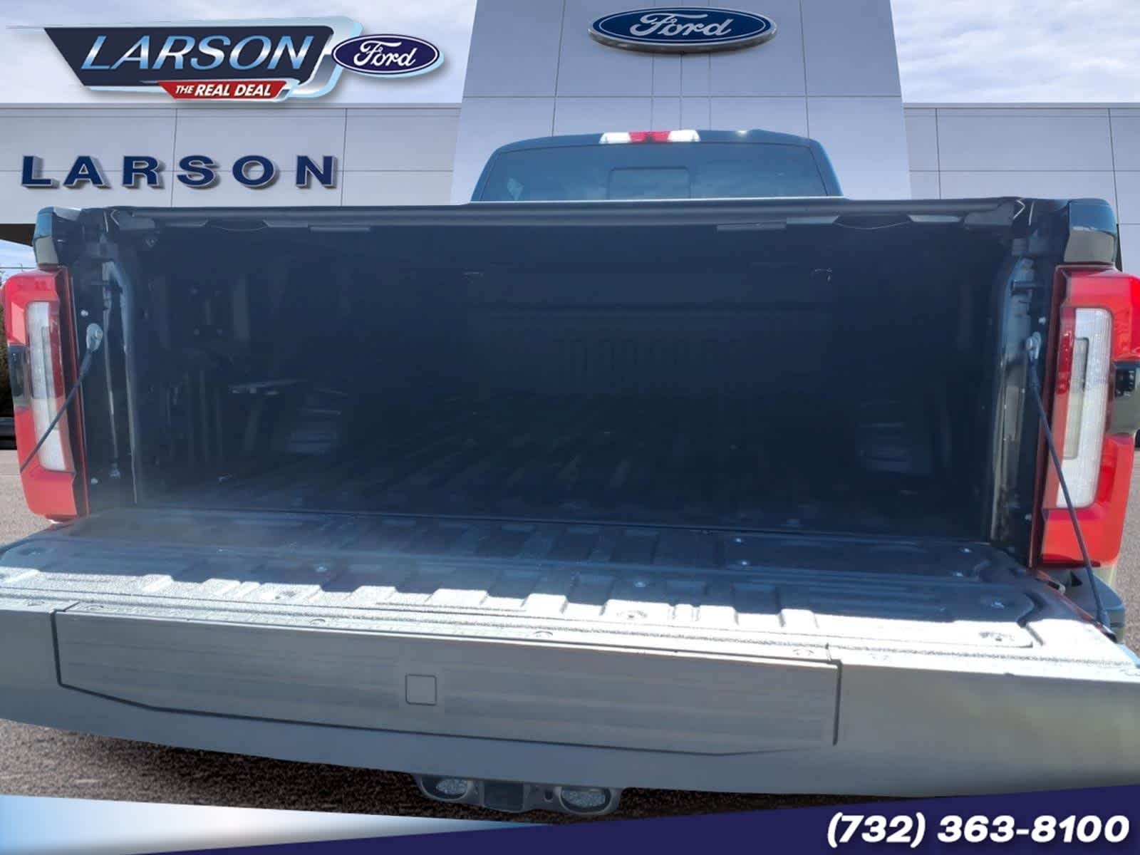 2026 Ford Super Duty F-350 DRW Pickup Platinum