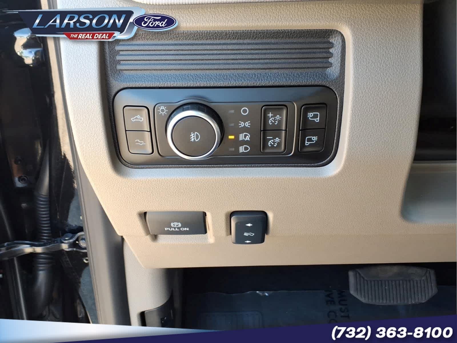 2026 Ford Super Duty F-350 DRW Pickup Platinum