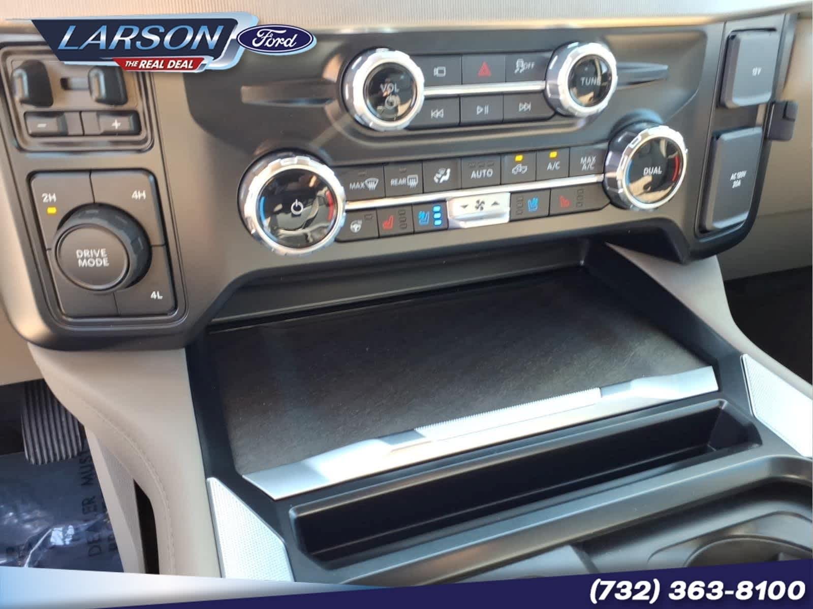 2026 Ford Super Duty F-350 DRW Pickup Platinum