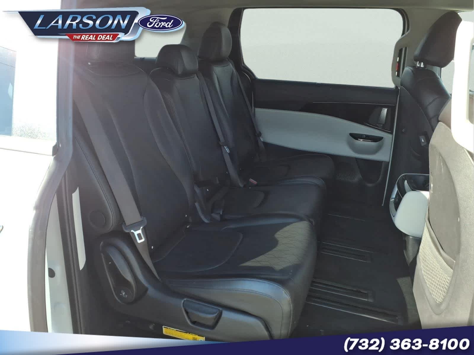 2024 Kia Carnival EX
