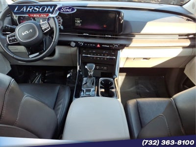 2024 Kia Carnival EX
