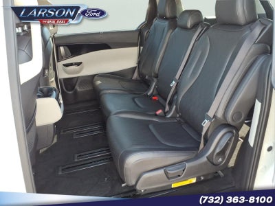 2024 Kia Carnival EX