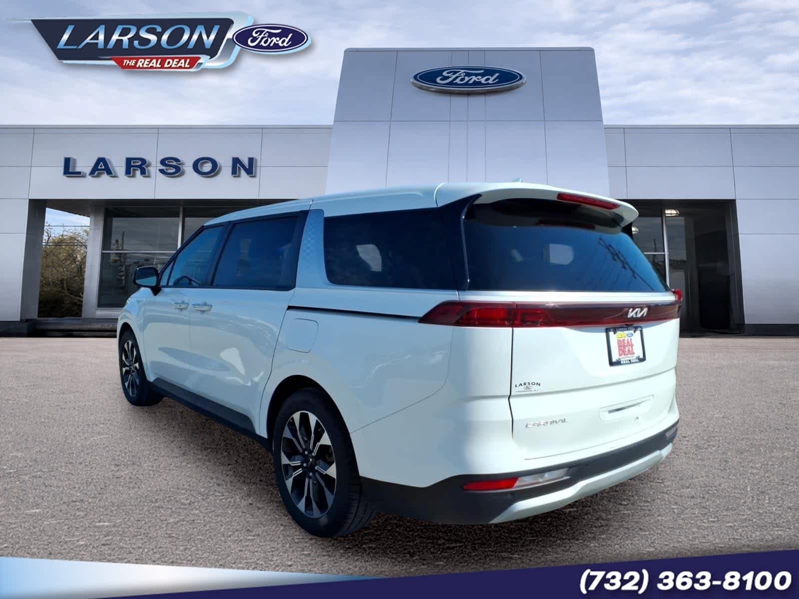 2024 Kia Carnival EX