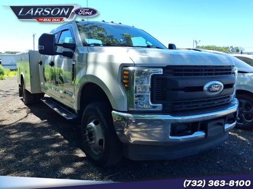 2019 Ford Super Duty F-350 DRW Chassis Cab XL