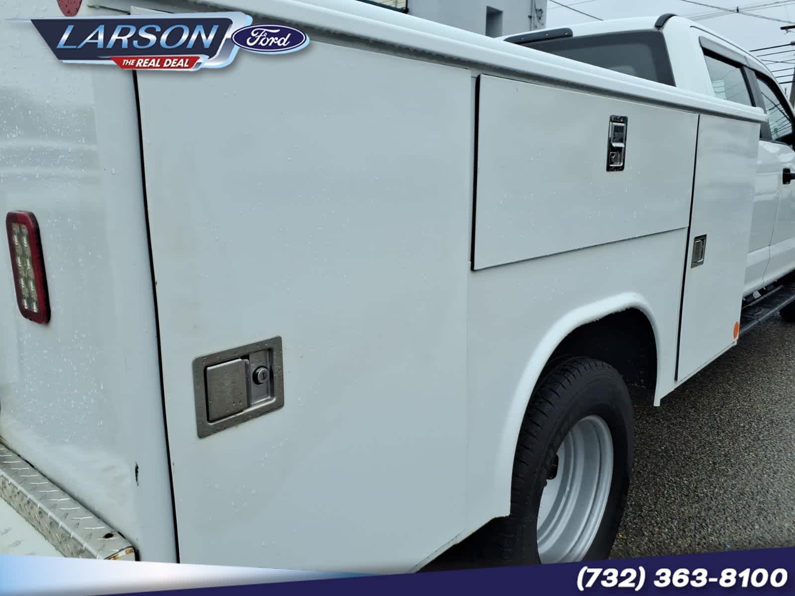 2019 Ford Super Duty F-350 DRW Chassis Cab XL