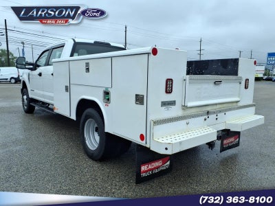 2019 Ford Super Duty F-350 DRW Chassis Cab XL