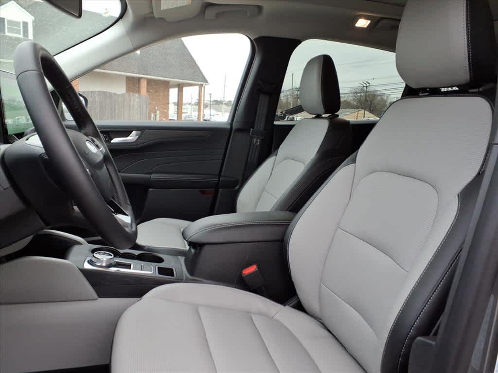 2026 Ford Escape Platinum