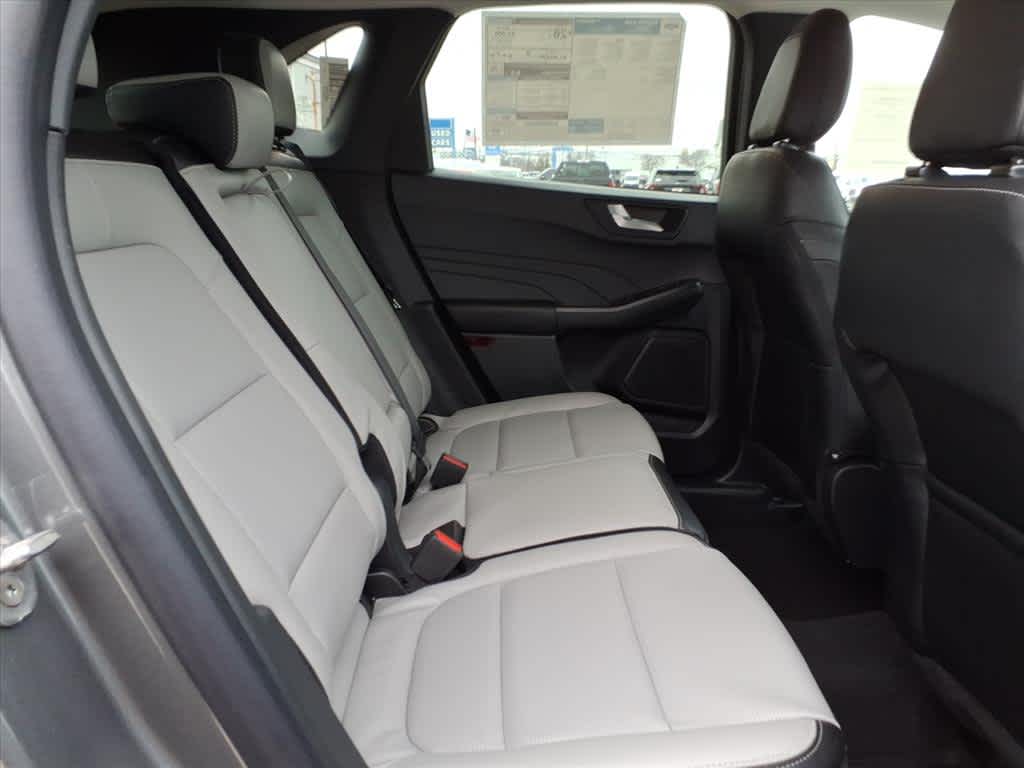 2026 Ford Escape Platinum