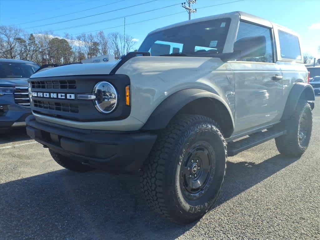 2025 Ford Bronco Base