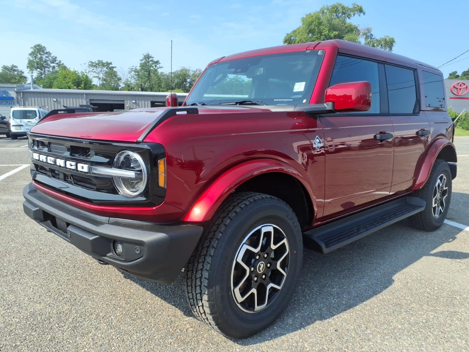2026 Ford Bronco Outer Banks