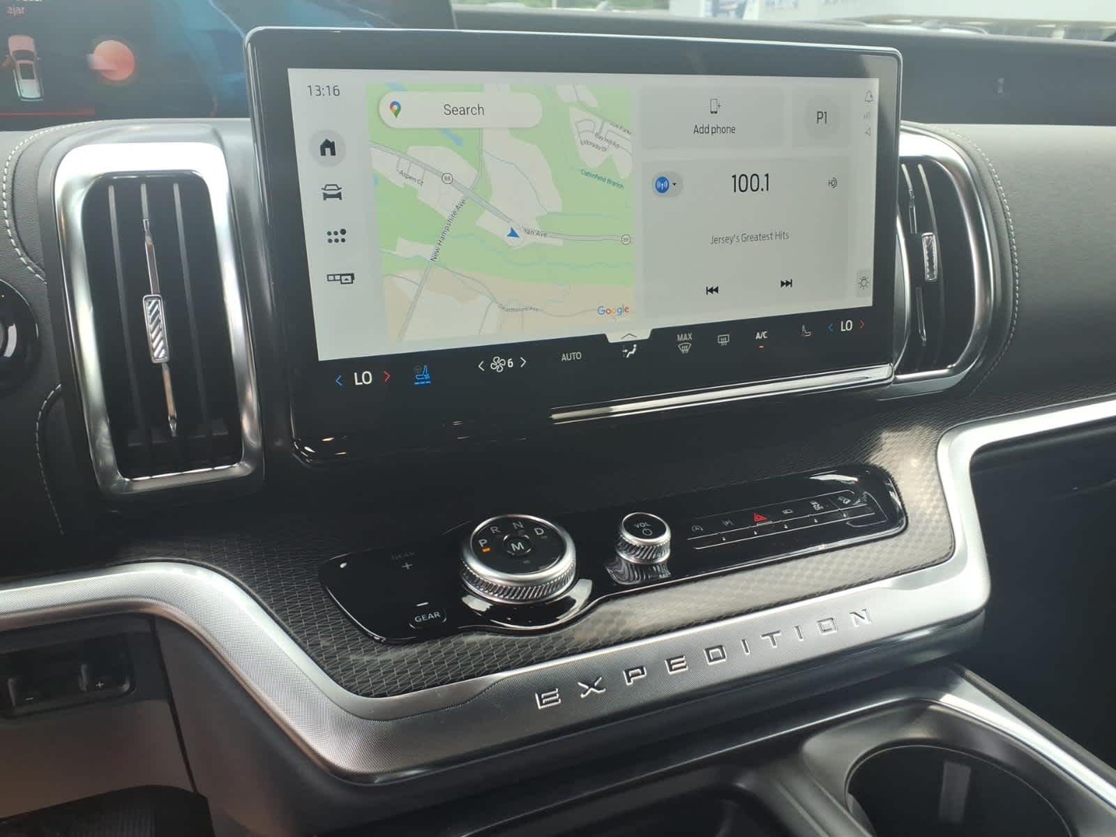 2027 Ford Expedition Platinum