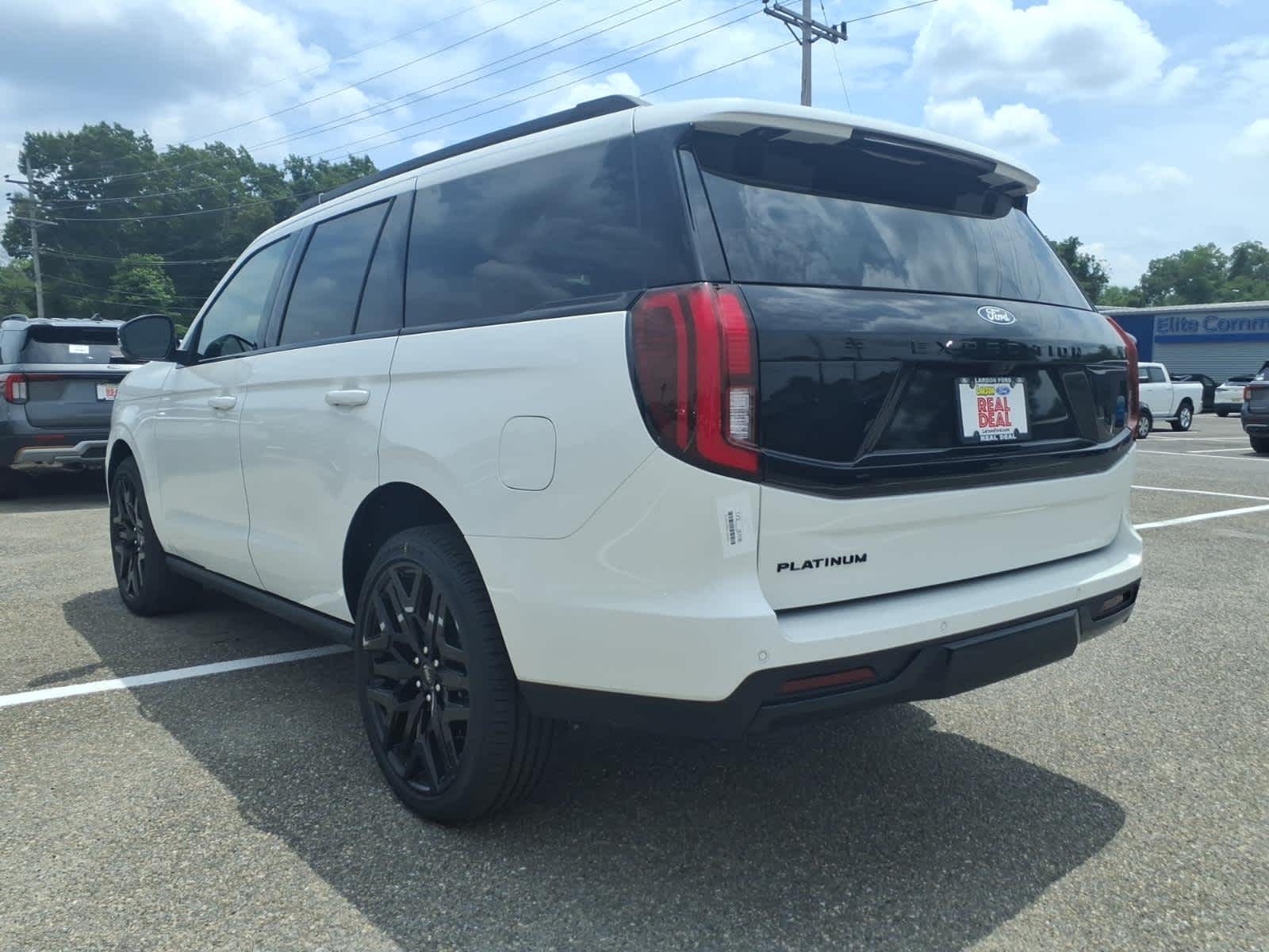 2027 Ford Expedition Platinum