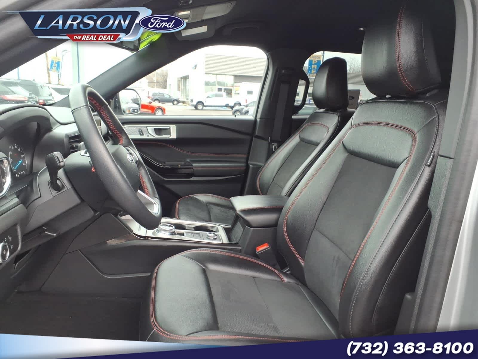 2023 Ford Explorer ST-Line