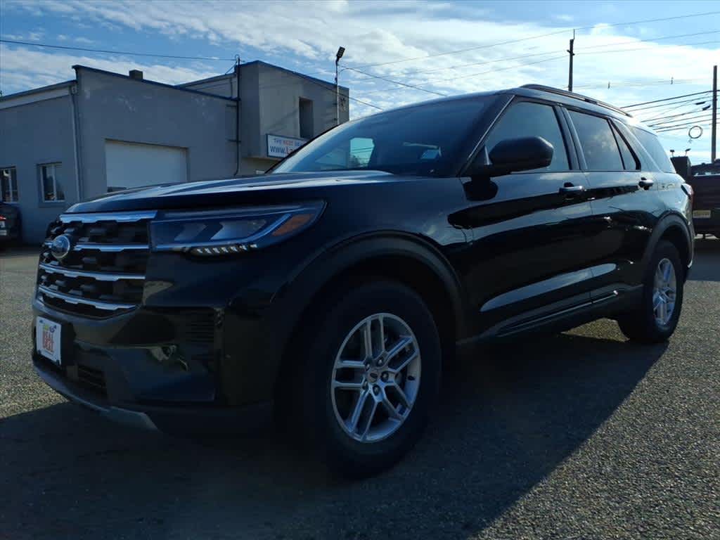 2026 Ford Explorer Active w/200A Pkg