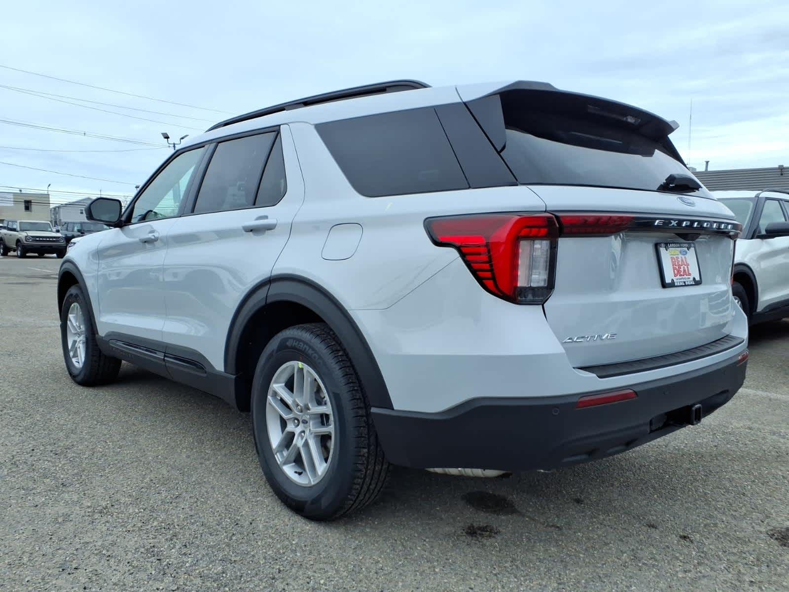 2026 Ford Explorer Active w/200A Pkg