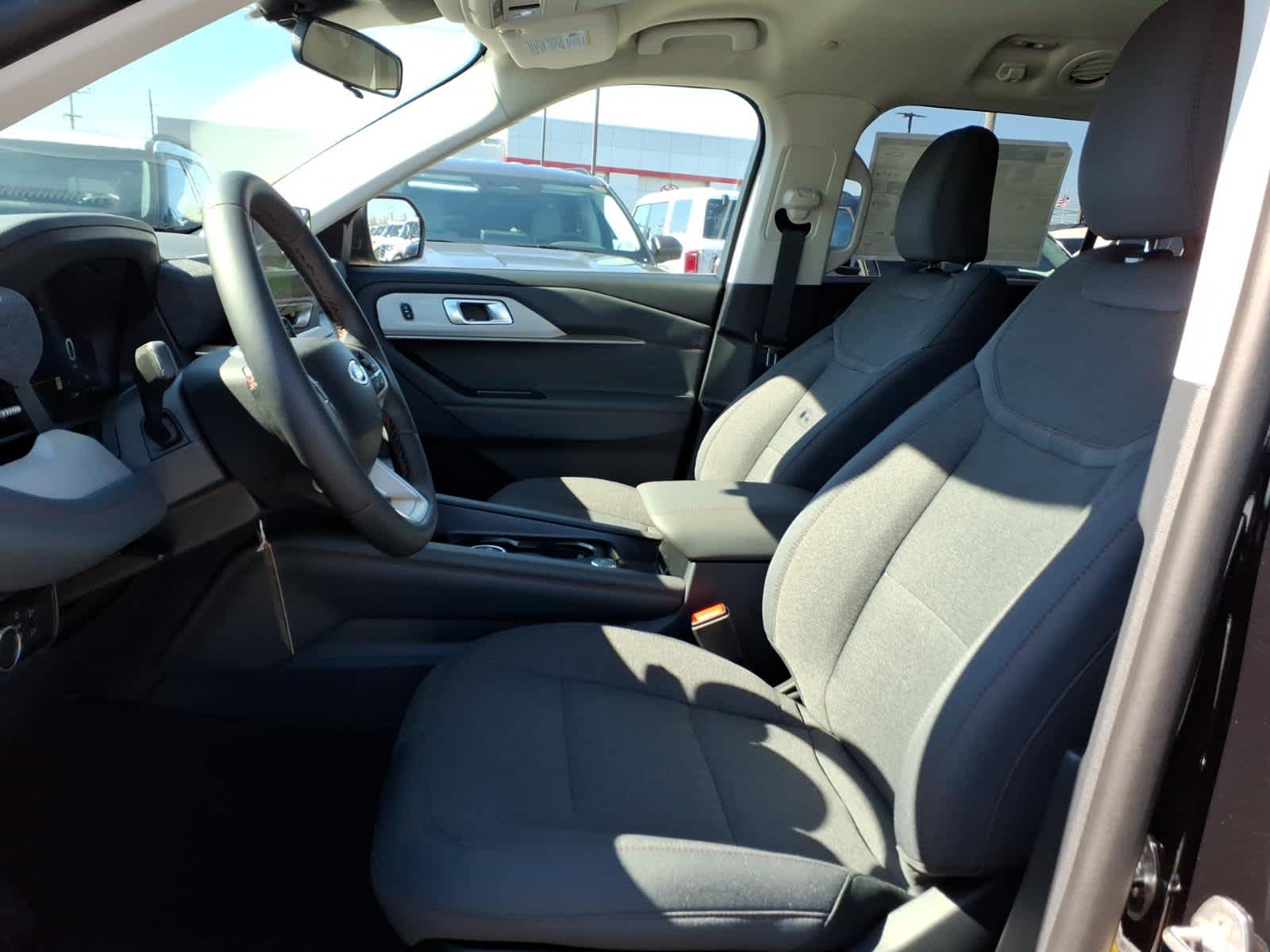 2026 Ford Explorer Active w/200A Pkg