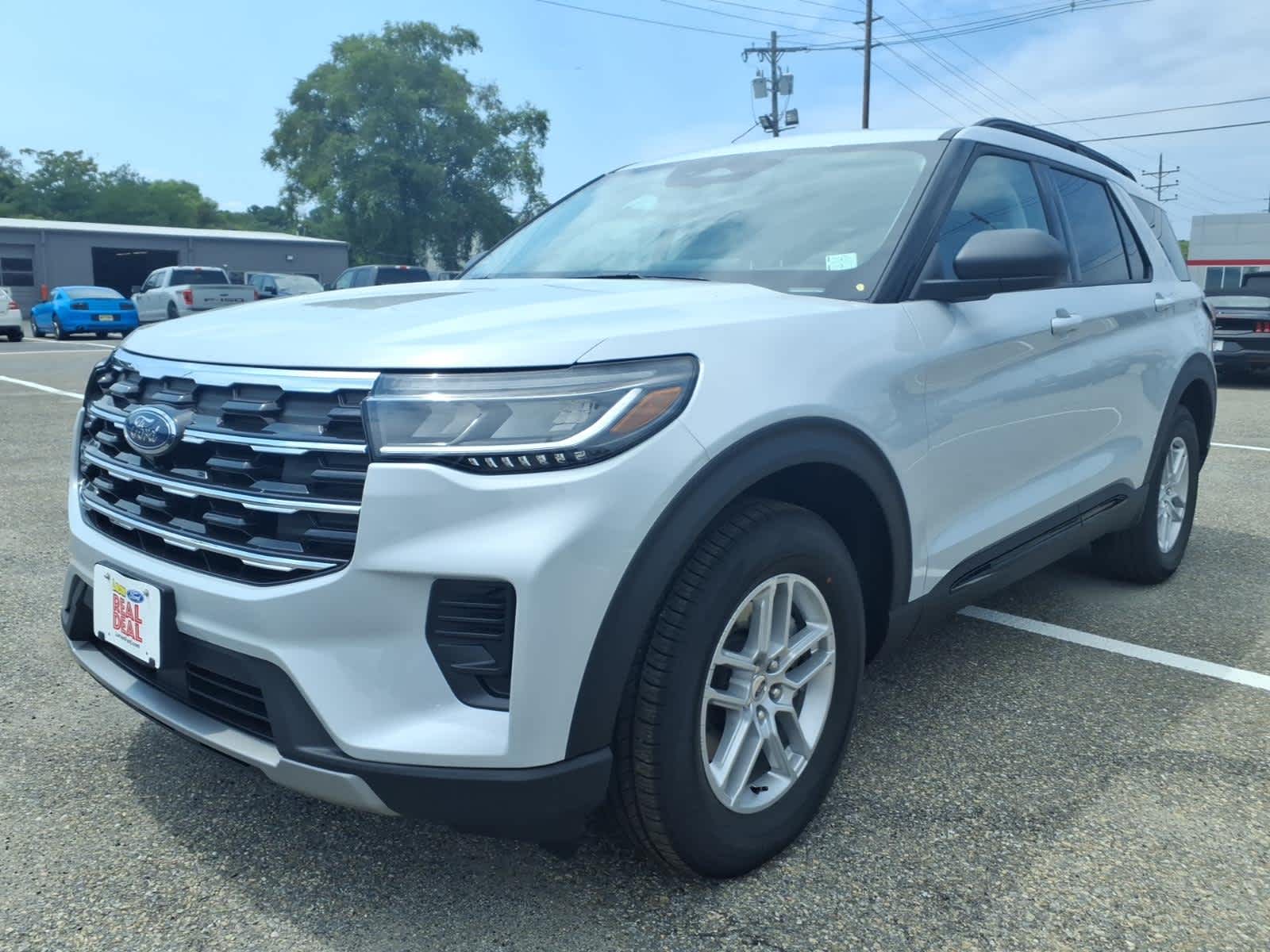 2026 Ford Explorer Active w/200A Pkg