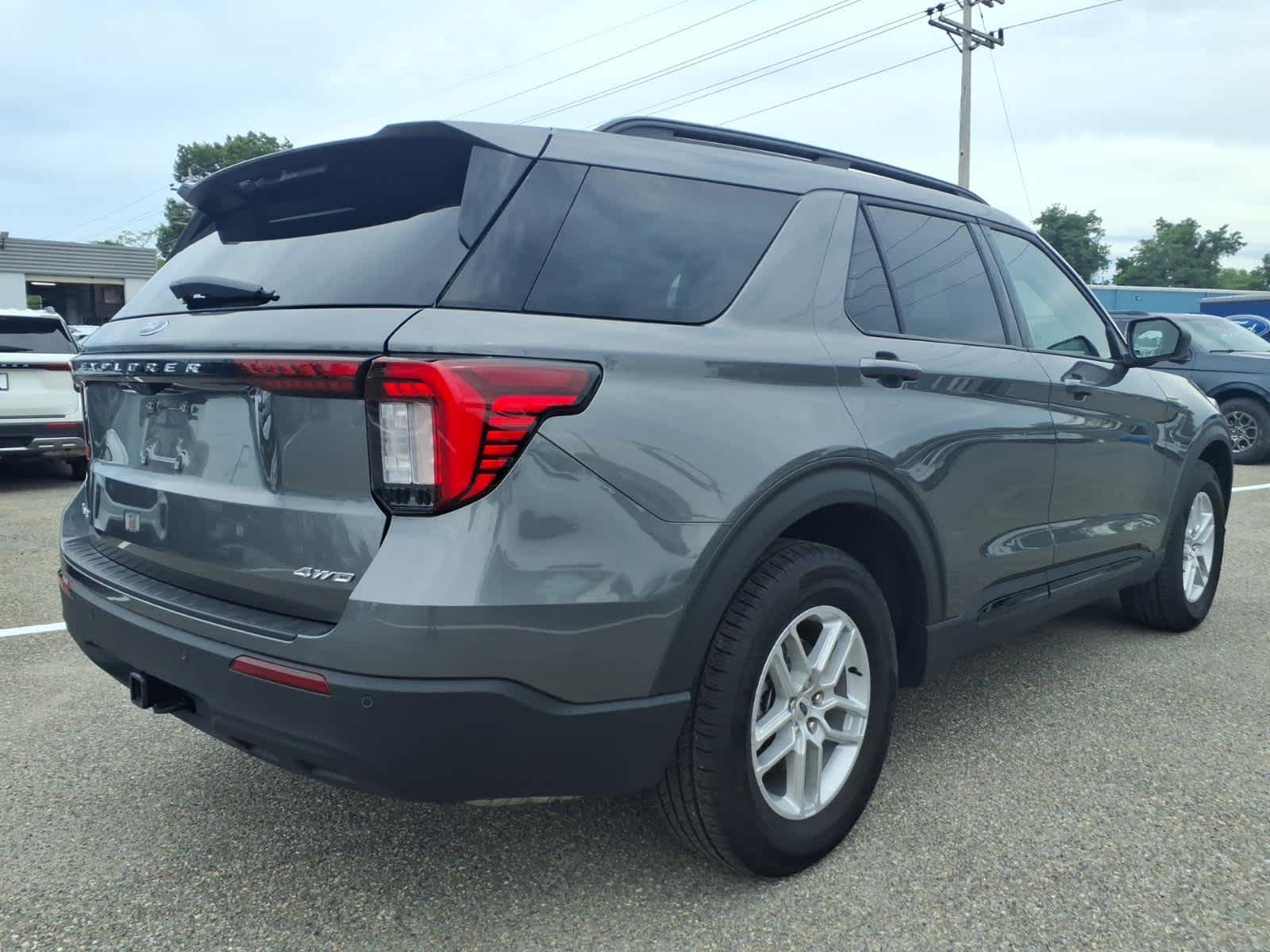 2026 Ford Explorer Active w/200A Pkg