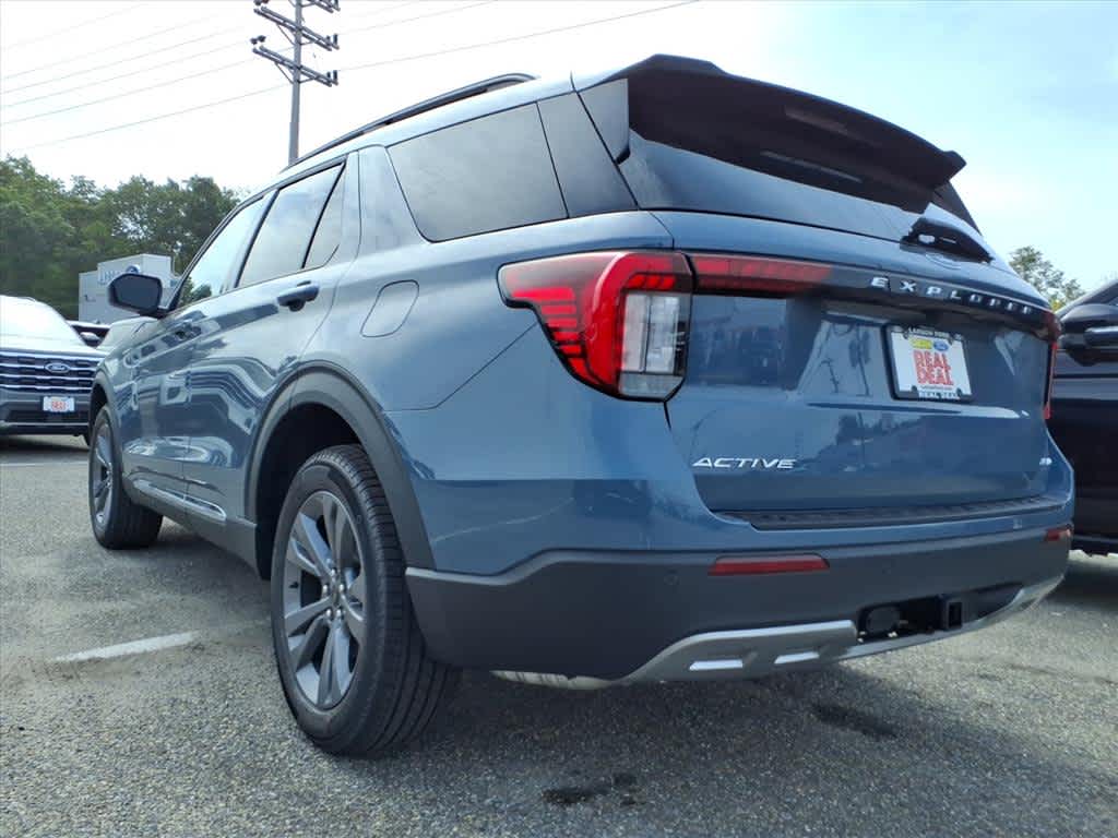2025 Ford Explorer Active