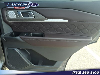 2025 Ford Explorer Platinum