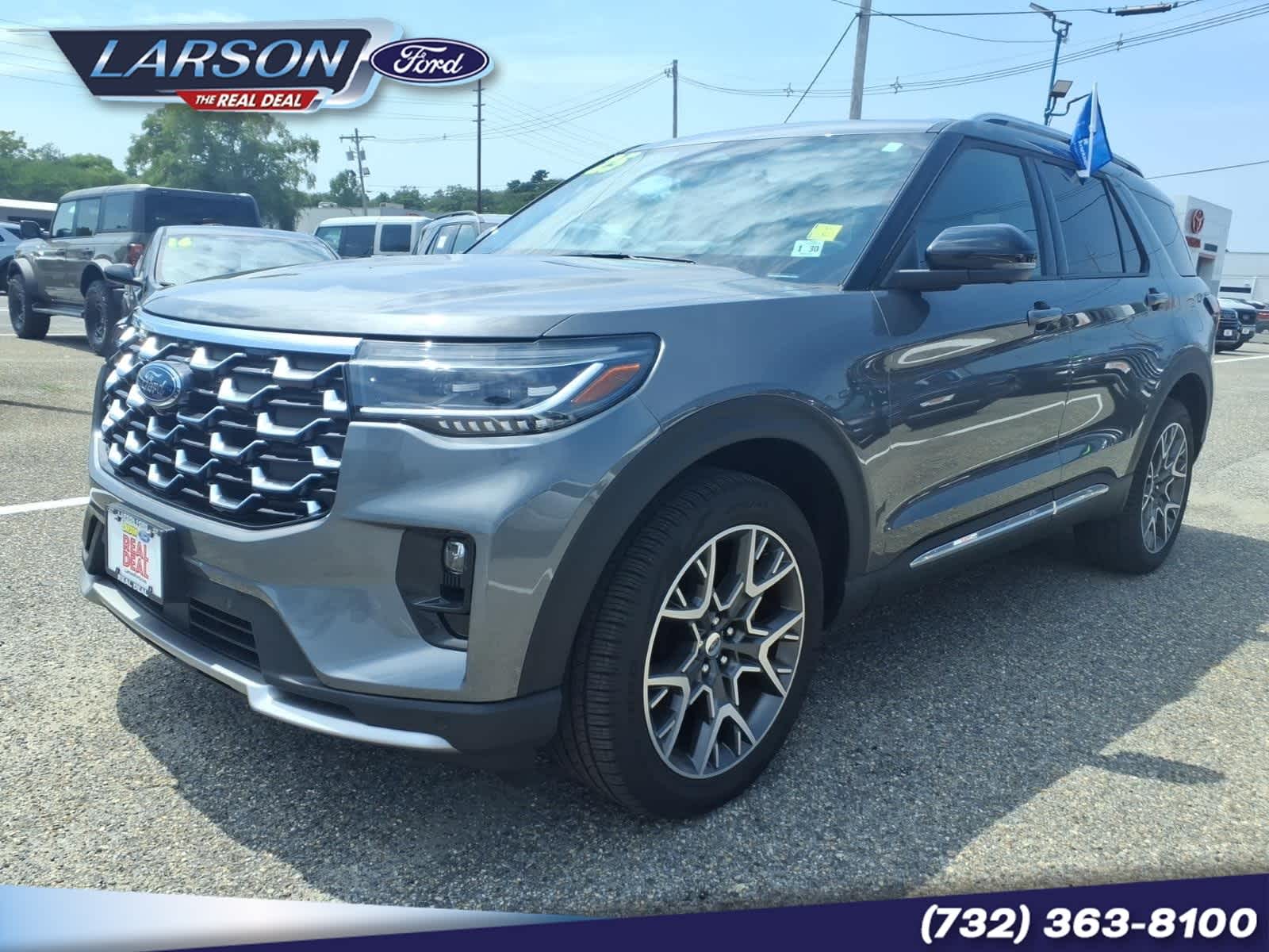 2025 Ford Explorer Platinum