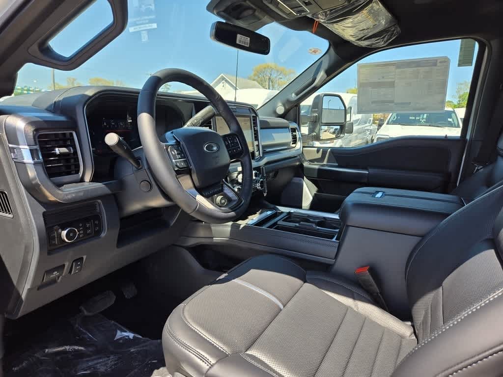 2025 Ford Super Duty F-250 SRW Platinum