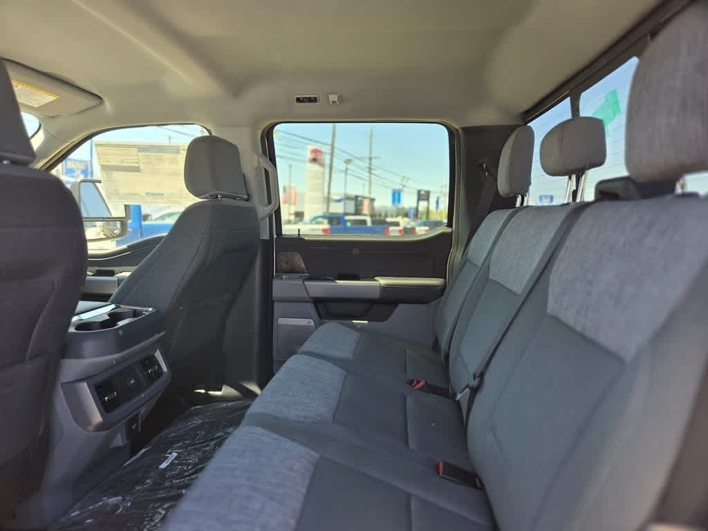 2025 Ford Super Duty F-350 SRW XLT