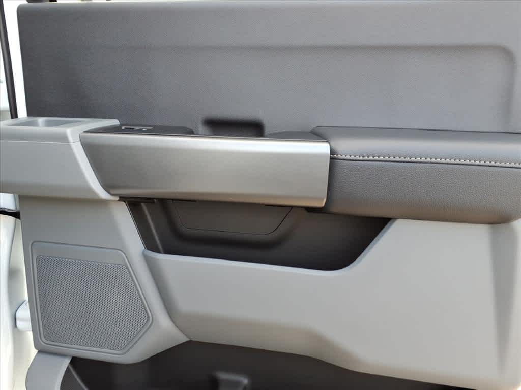 2026 Ford Super Duty F-350 SRW F-350® XLT