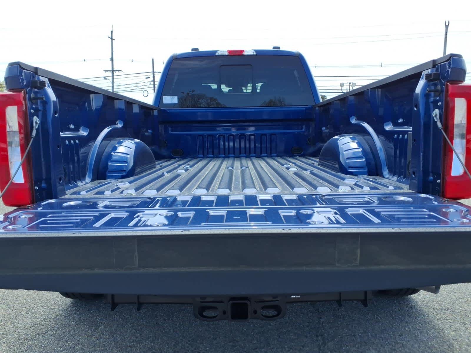2026 Ford Super Duty F-350 DRW XL