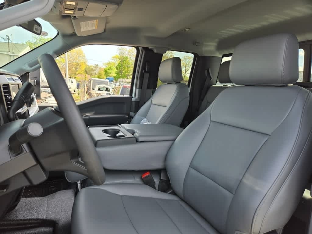 2025 Ford Super Duty F-250 SRW XL