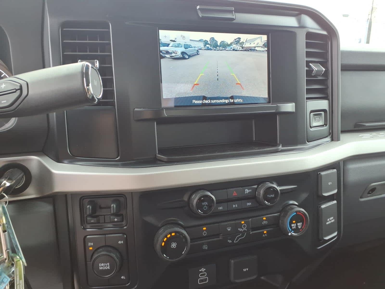 2026 Ford Super Duty F-350 SRW XLT