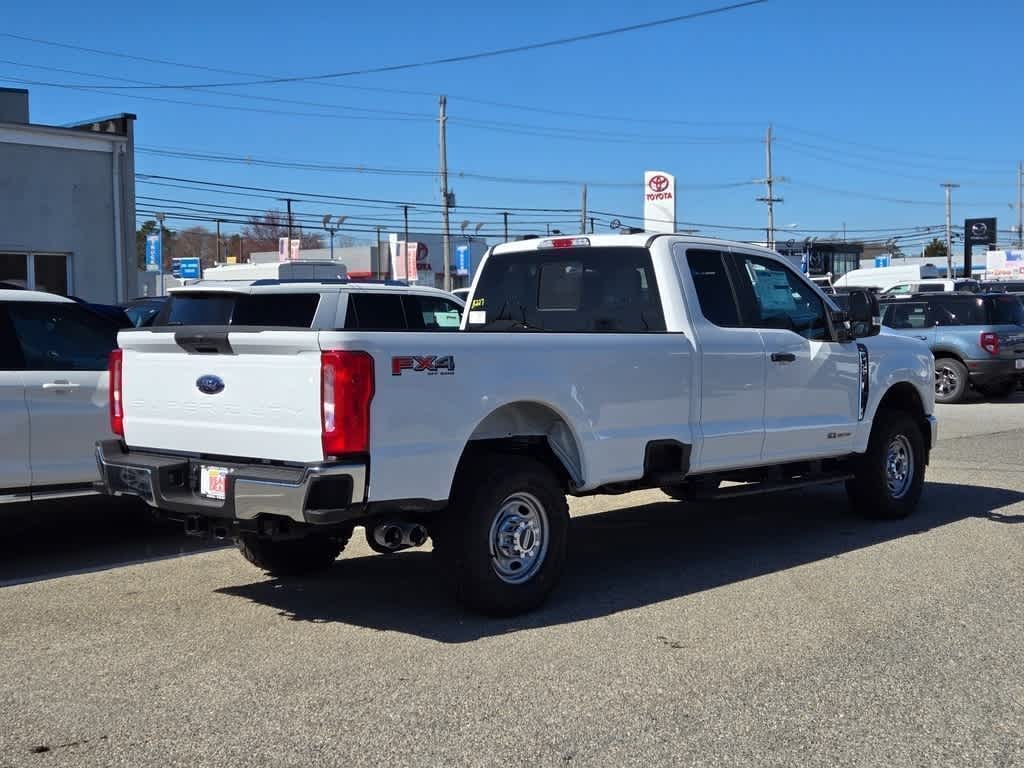 2025 Ford Super Duty F-350 SRW XL