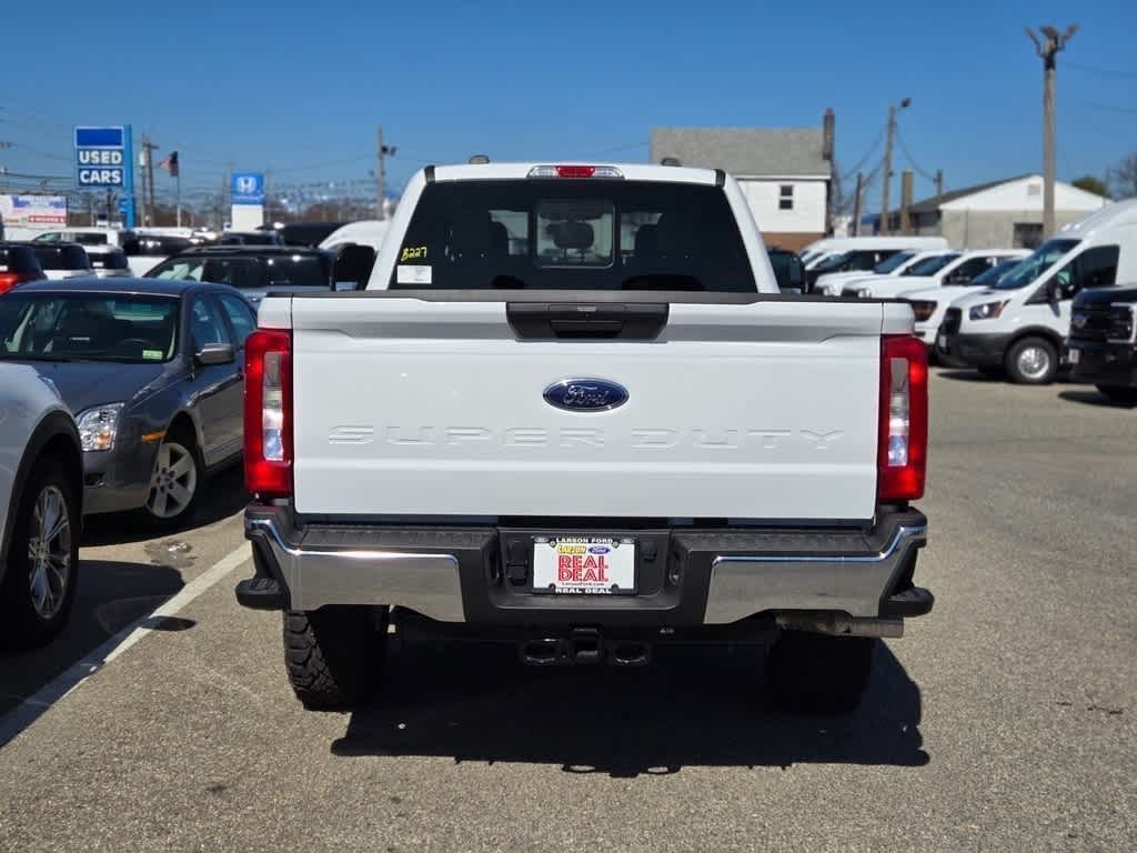 2025 Ford Super Duty F-350 SRW XL