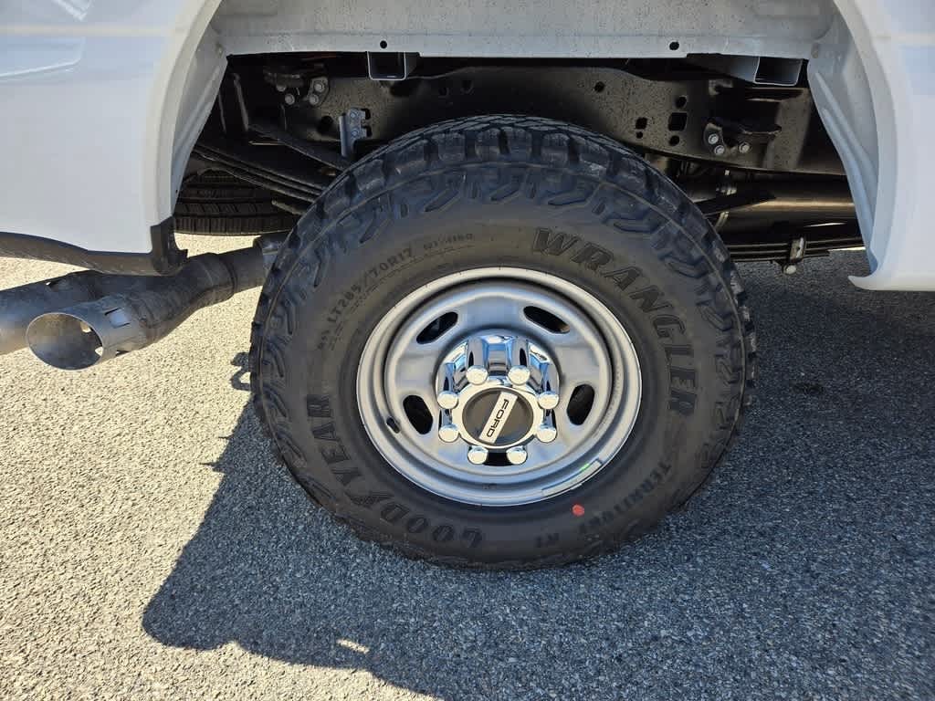 2025 Ford Super Duty F-350 SRW XL