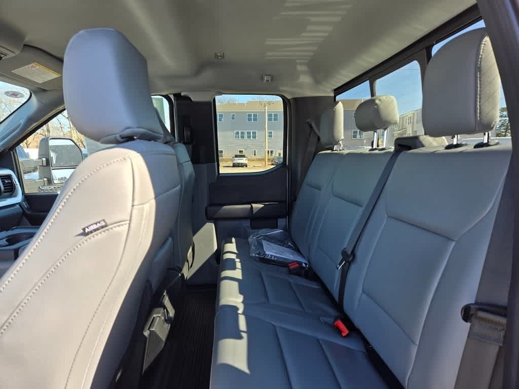 2025 Ford Super Duty F-350 SRW XL