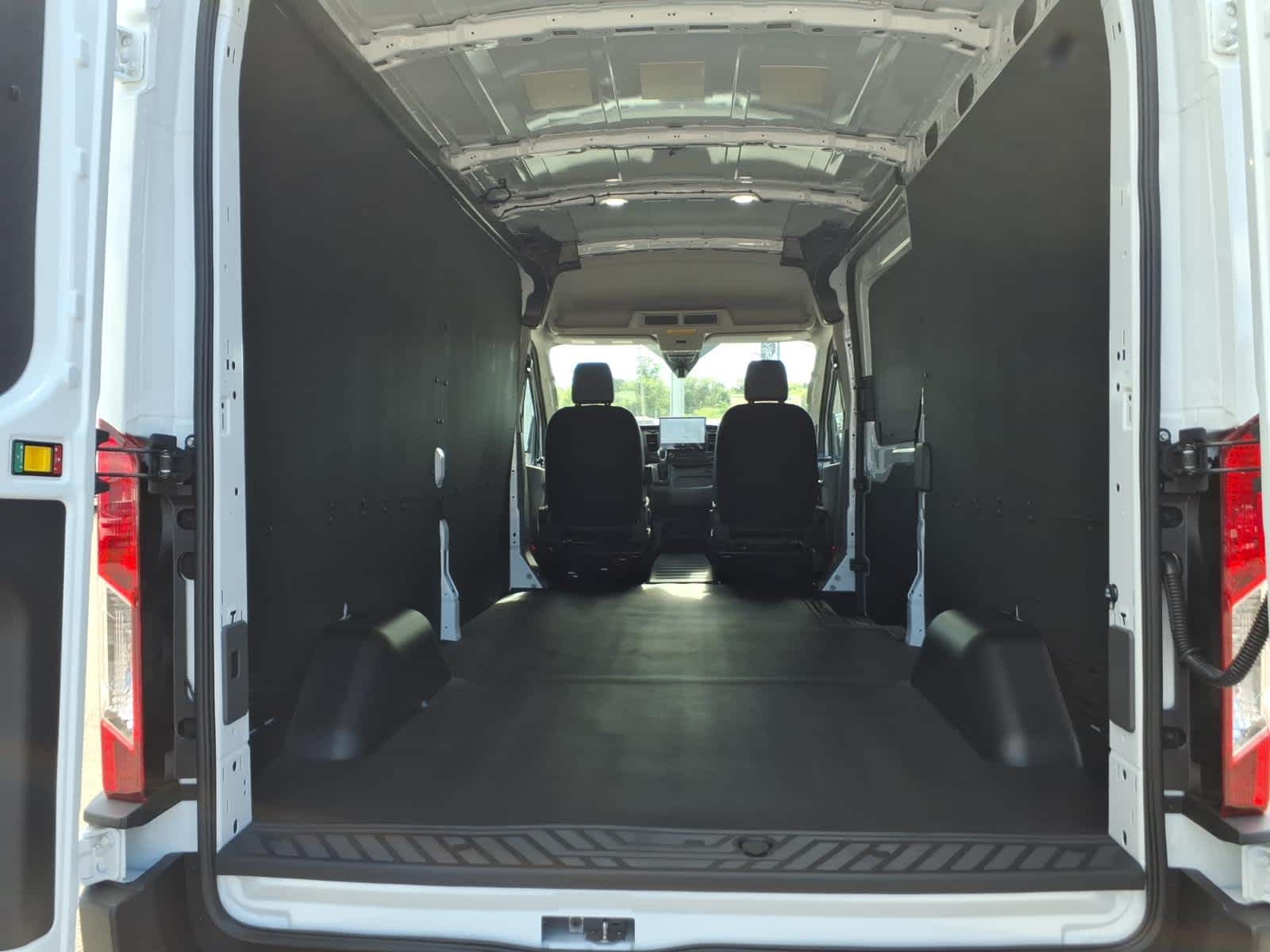 2026 Ford Transit Cargo Van Base