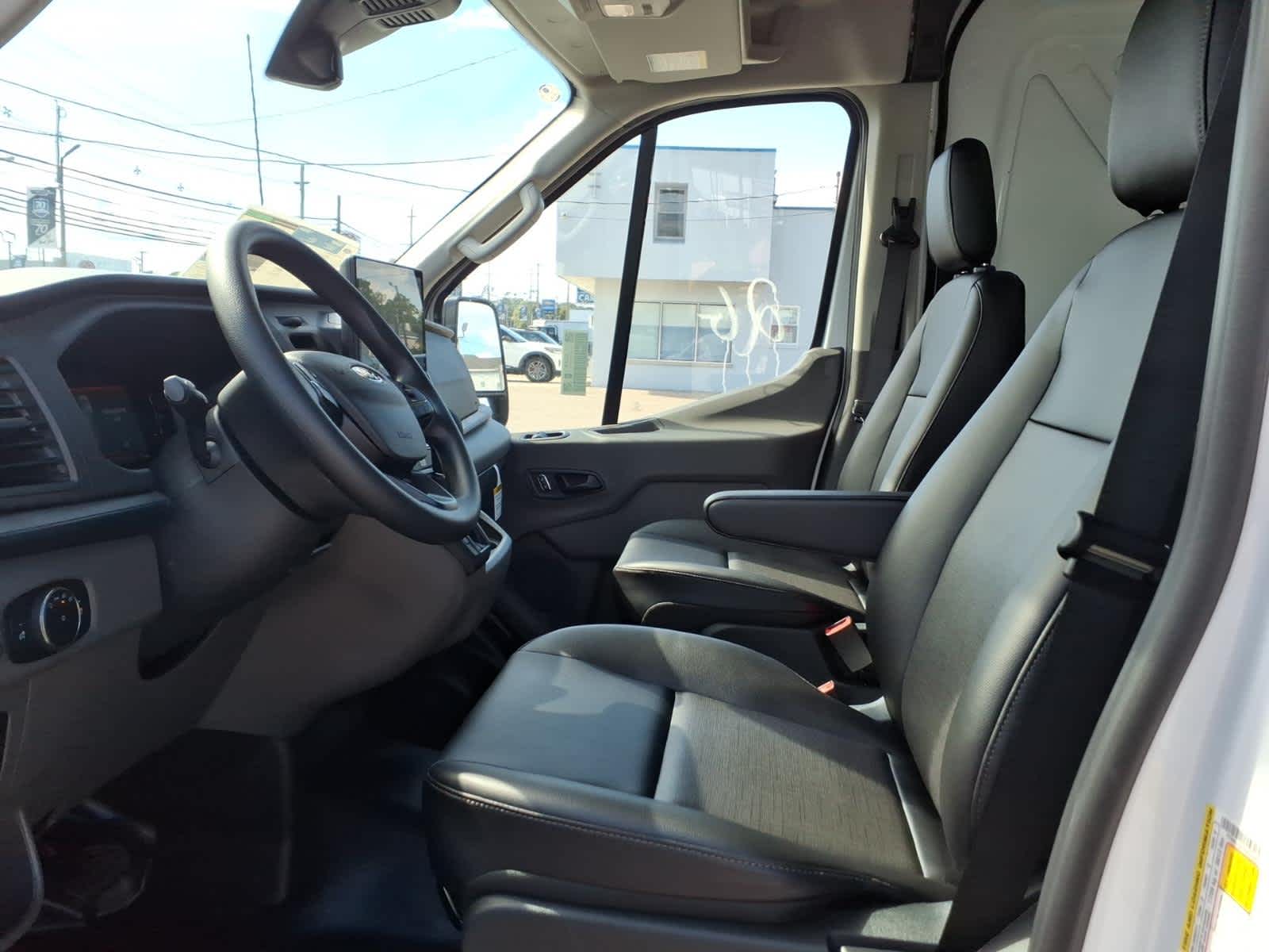 2026 Ford Transit Cargo Van Base