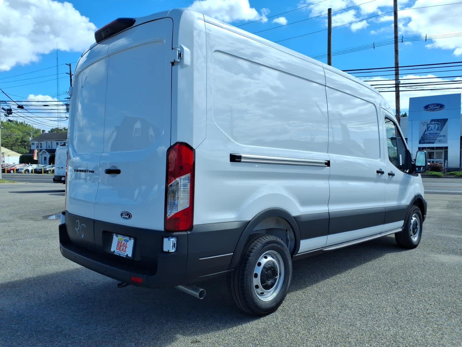 2026 Ford Transit Cargo Van Base