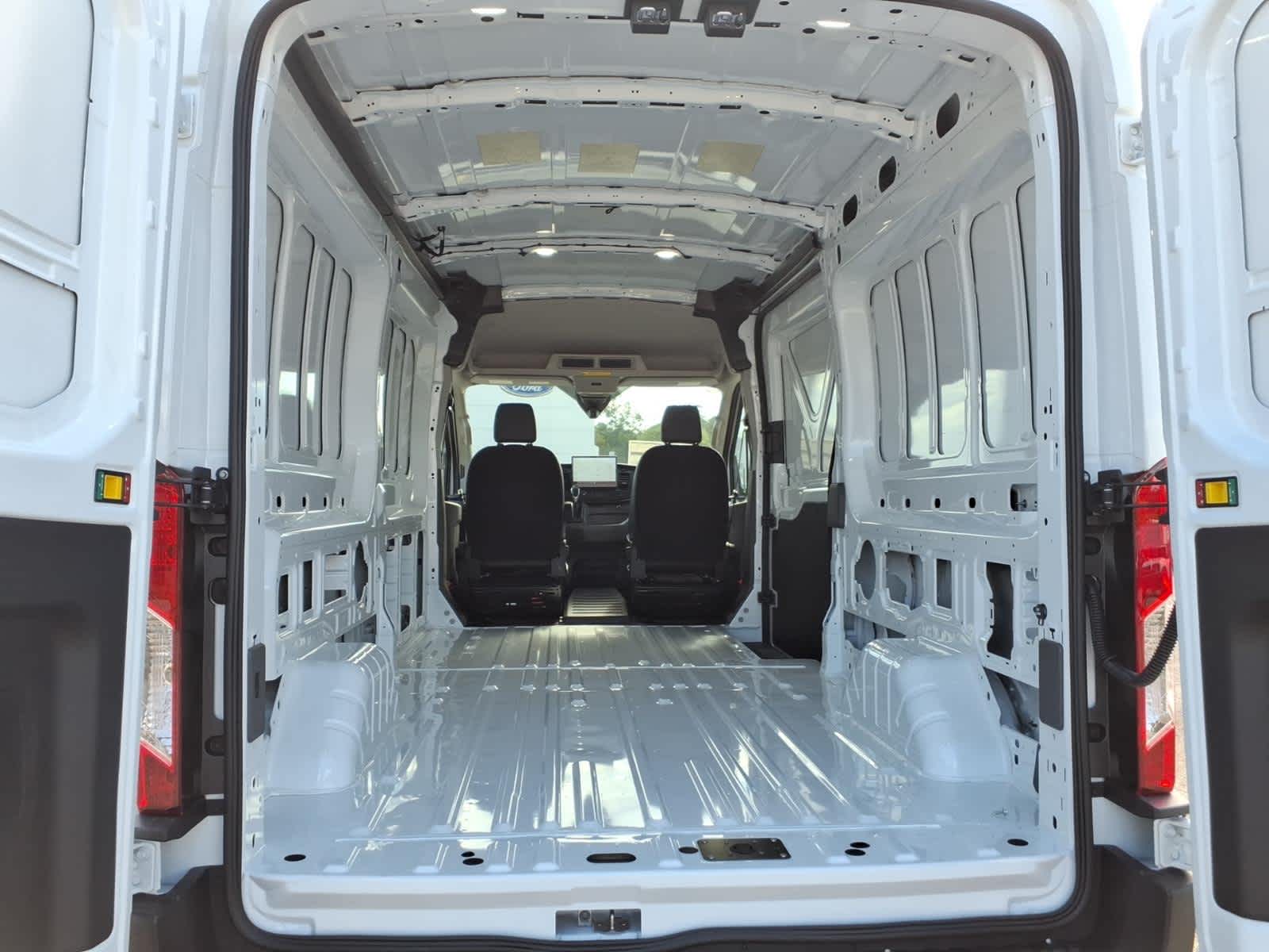 2026 Ford Transit Cargo Van Base
