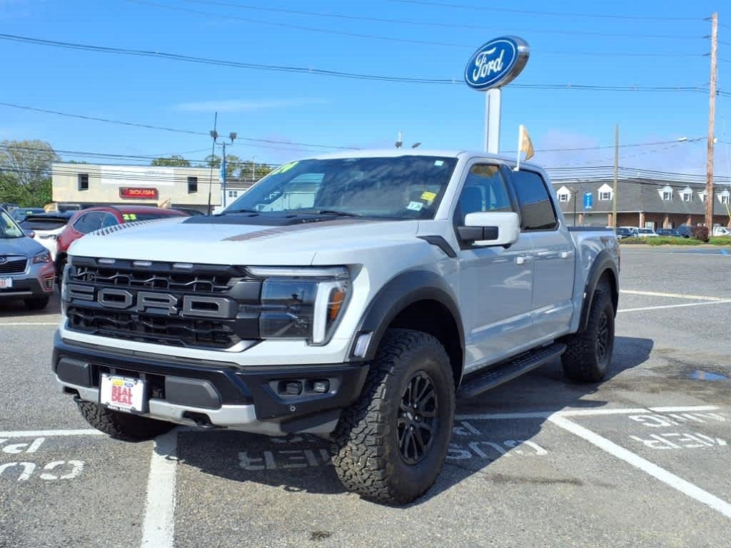 Ford F-150 at Larson Ford