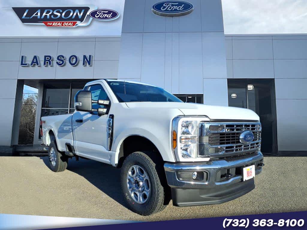 2026 Ford Super Duty F-350 SRW F-350® XLT