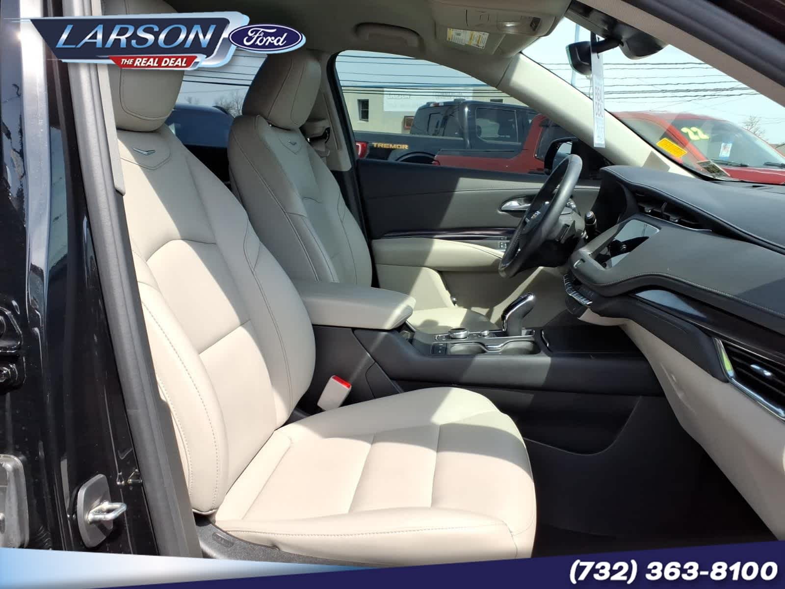 2023 Cadillac XT4 FWD Luxury