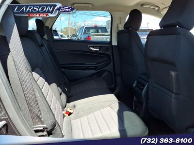 2022 Ford Edge SE