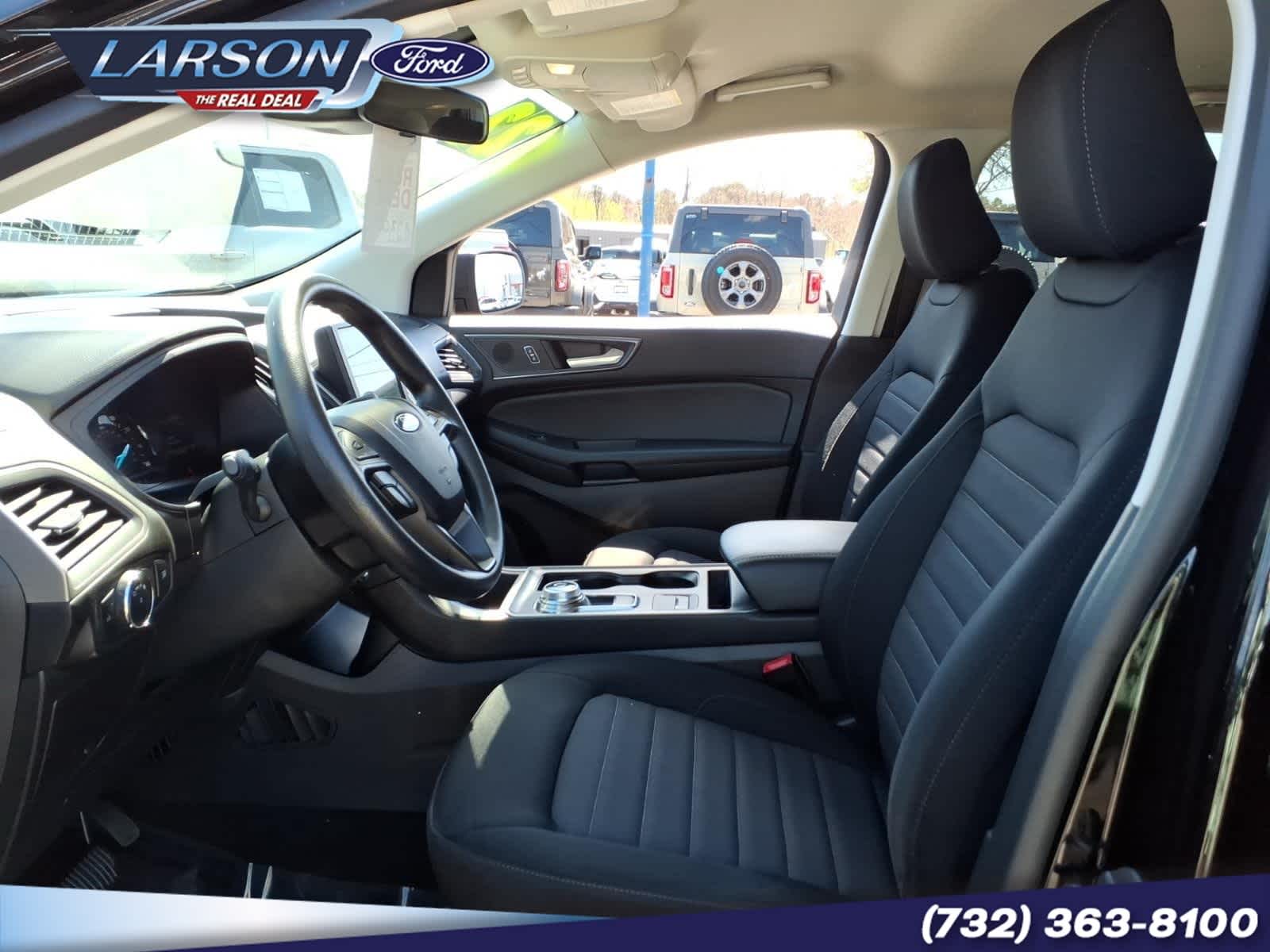 2022 Ford Edge SE