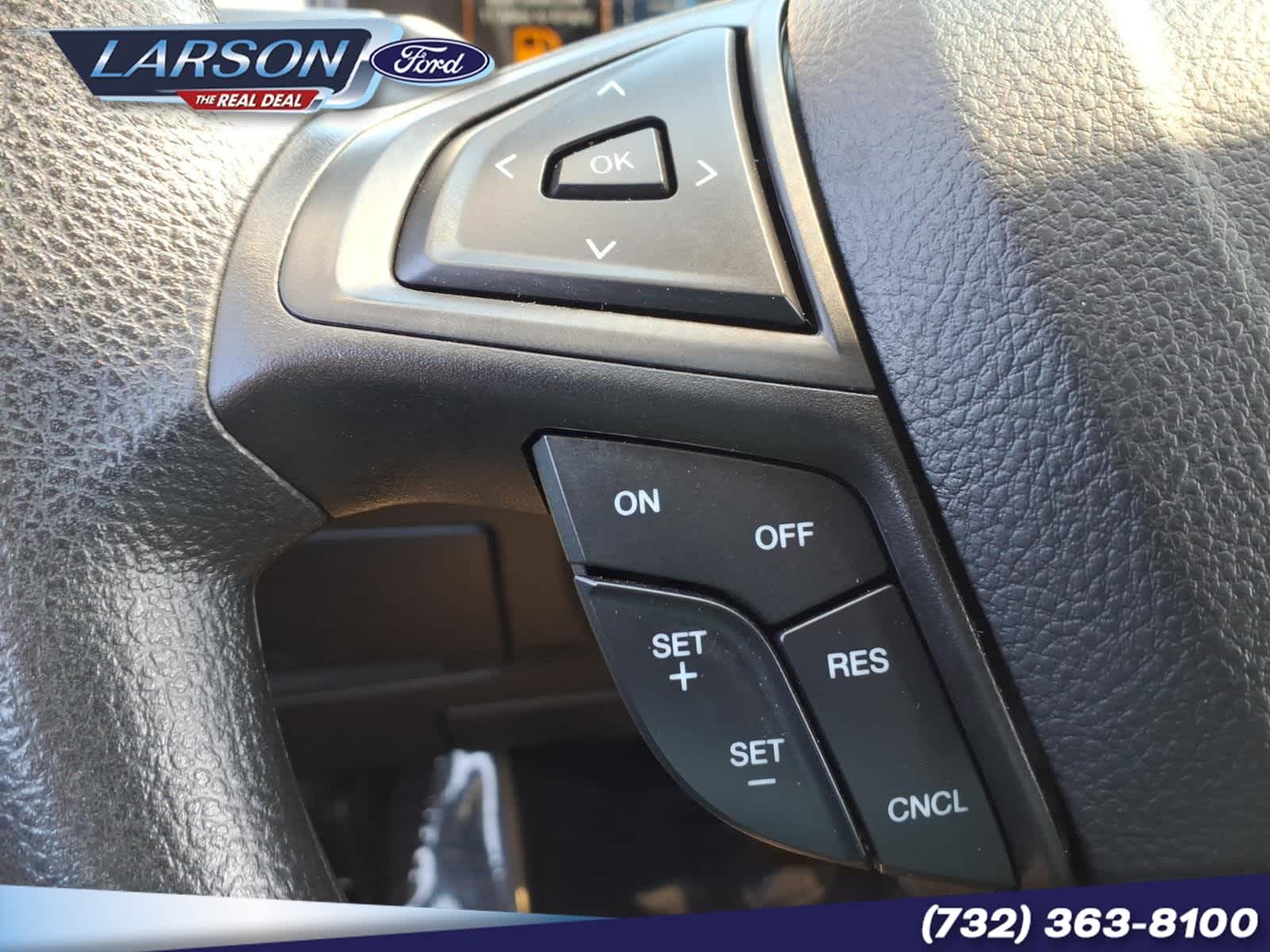 2022 Ford Edge SE