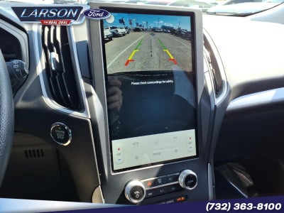 2022 Ford Edge SE