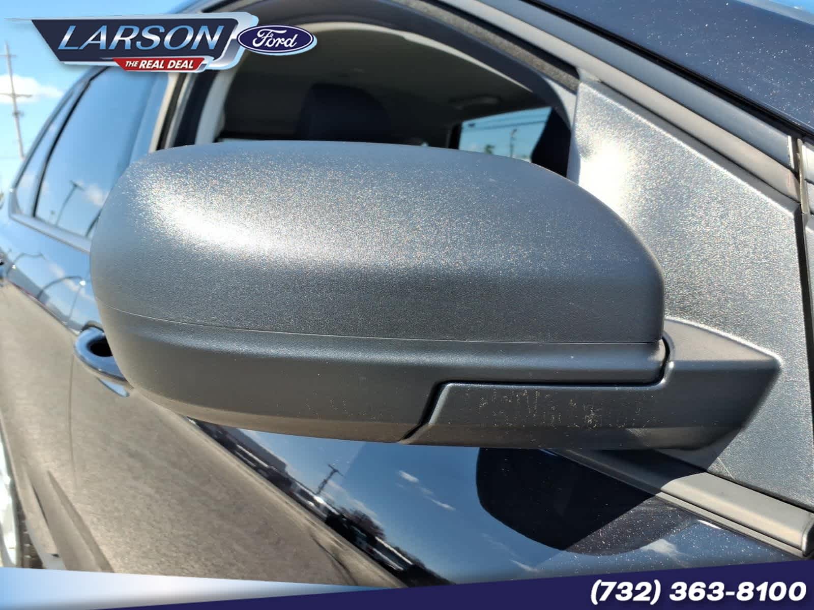 2022 Ford Edge SE